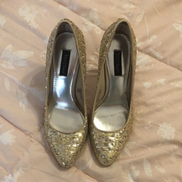 WHBM • Gold Sequined High Heels • Size 7.5M - Picture 2 of 4
